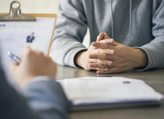 在職場上,長(cháng)得好(hǎo)看,真的能(néng)當飯吃嗎?為你揭秘拉開(kāi)職場差距的真正原因!!!